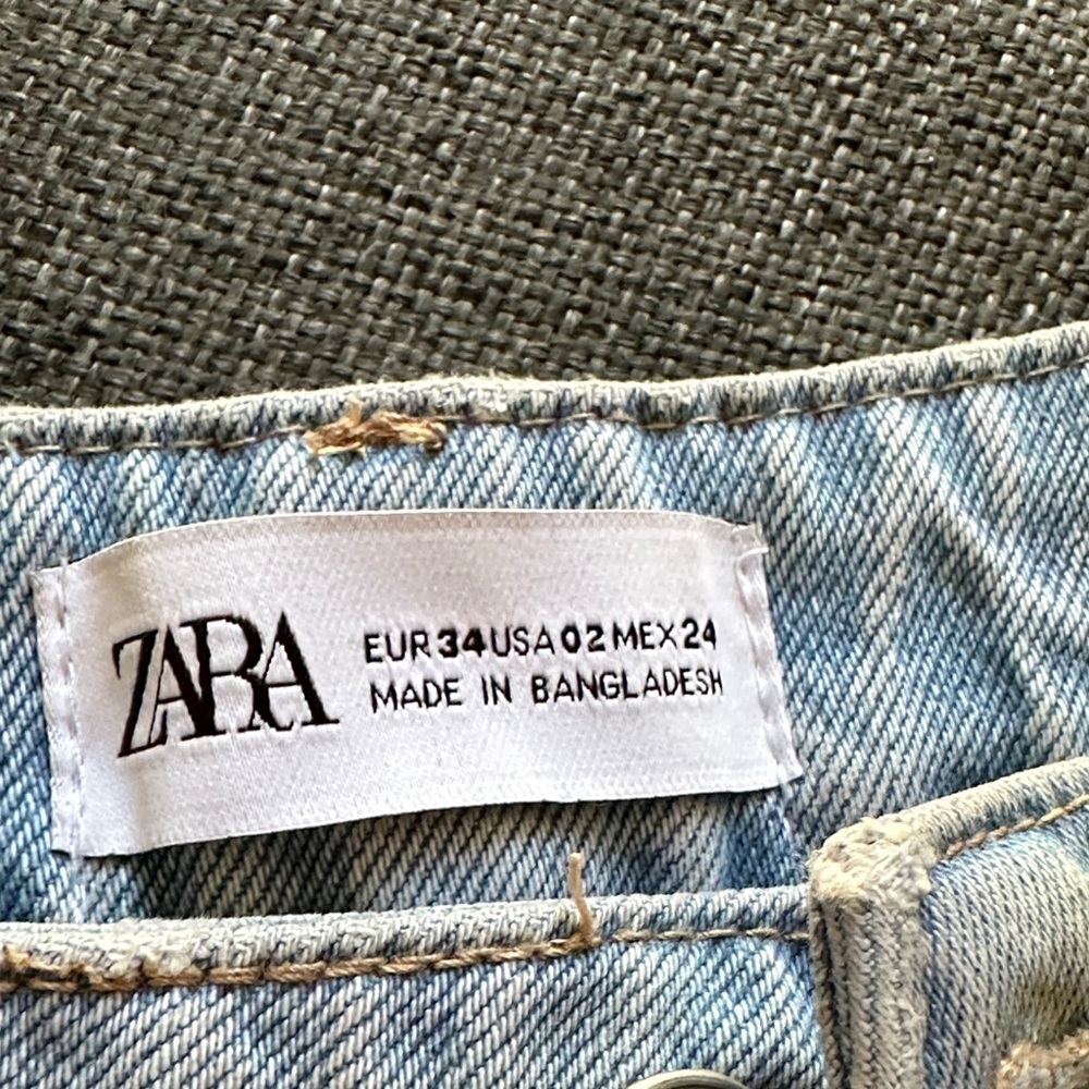 Zara Mid-Rise Denim Shorts Light Blue/Charcoal Black - Picture 5 of 14
